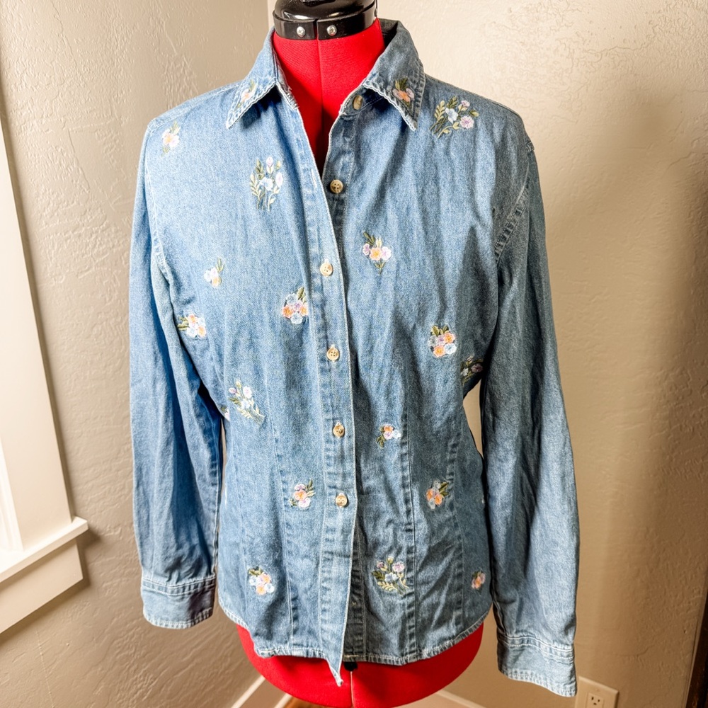 Bill Blass Floral Embroidered Denim Button Up Shirt Size M